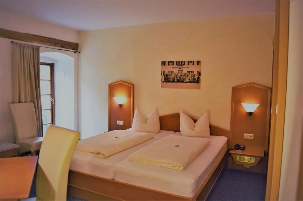 Hotel Zum Braeu Kinding