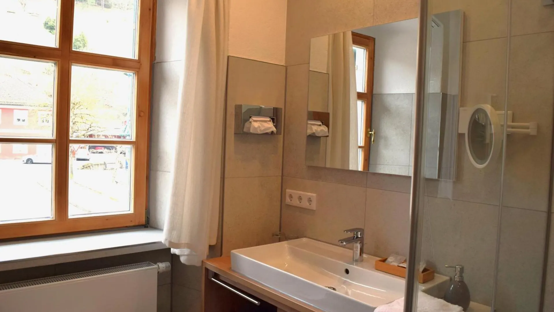 Hotel Zum Braeu Kinding